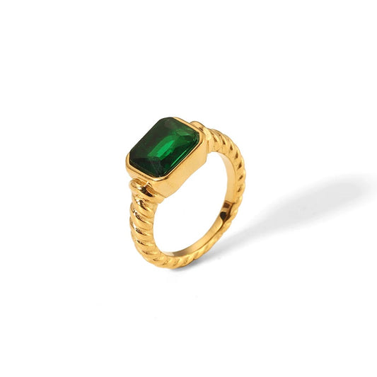 Aya Emerald Ring